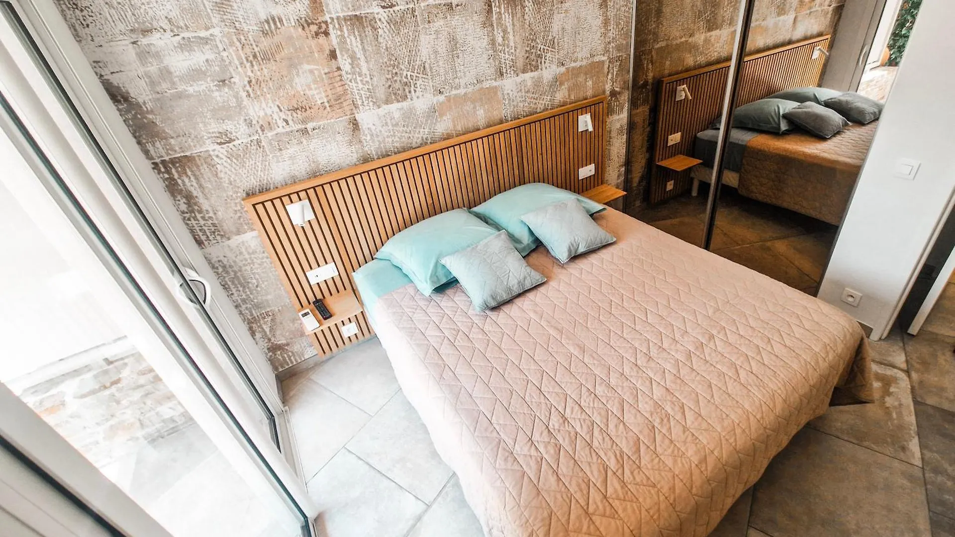 بورم لي ميموزا Villa Nais B&B فرنسا