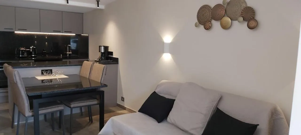 Villa Nais B&B Bormes-les-Mimosas 3*,  France